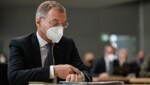 Landeshauptmann Thomas Stelzer, ÖVP, im Landtag: Die Zeit drängt, Maßnahmen zu setzen. (Bild: Alexander Schwarzl)