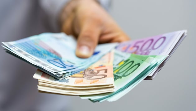 Wo sind die 25.000 Euro? (Bild: ©vegefox.com - stock.adobe.com)
