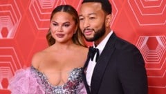 Chrissy Teigen und John Legend bei den 74. Tony Awards in New York City (Bild: APA/Photo by Angela Weiss/AFP)