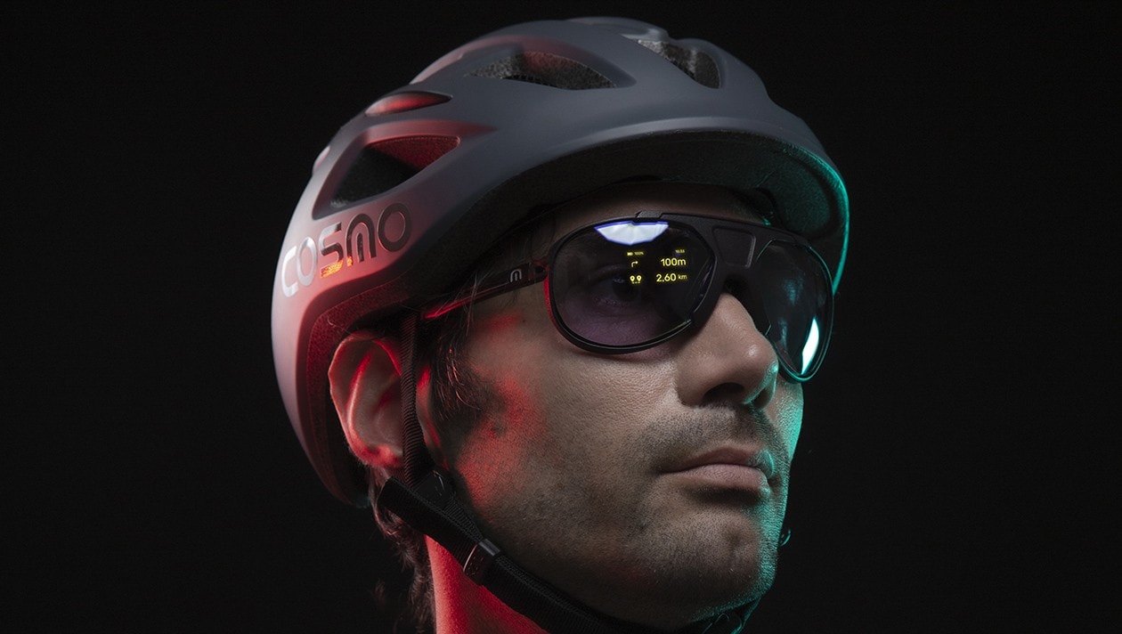 Infos im Blick - Diese Brille hat ein Head-up-Display für Biker!