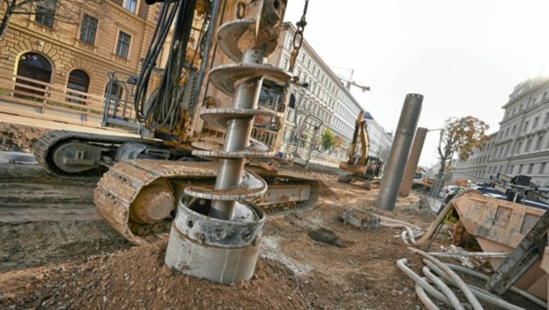 Bauarbeiten für die Wiener U5-Station Frankhplatz auf der Landesgerichtsstraße (Bild: Wiener Linien/Johannes Zinner)