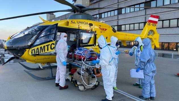 Vier schwerkranke Corona-Patienten können mit dem Hubschrauber nach Wien verlegt werden. (Bild: ÖAMTC)