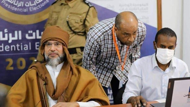 Saif al-Islam Gaddafi (li.) wollte als Präsident von Libyen kandidieren. (Bild: AP)