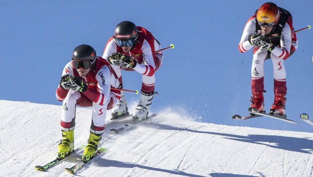 Die ÖSV-Skicrosser präsentierten sich in der Qualifikation für den Olympiatest in Secret Garden stark: Robert Winkler landete als Bester auf Rang drei, Fredi Berthold wurde Fünfter und Tristan Takats fuhr auf Rang 28. (v. re.). (Bild: Maurice Shourot)