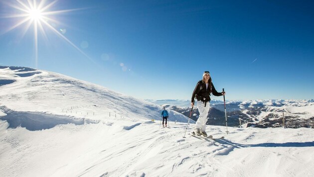Wintersportler dürfen sich über die Niederschläge freuen: Auf Kärntens Bergen wird es nämlich ordentlich schneien. (Bild: Martin Steinthaler | tinefoto.co)