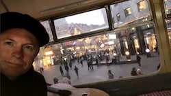 Jimmy Kelly postet ein Foto aus dem Tourbus vom Stephansplatz. (Bild: instagram.com/jimmykelly.official)