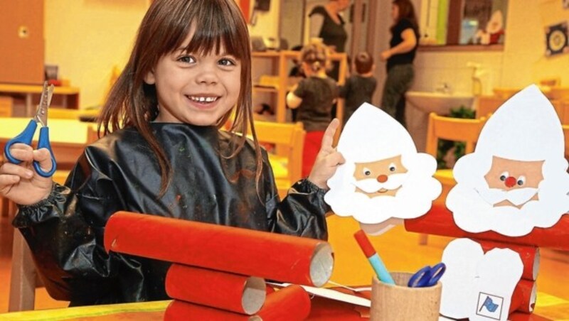 Im Kindergarten wird schon fleißig für Advent und Nikolo gebastelt. (Bild: Pressefoto VOTAVA/PID Grillg. 18/8 1110 Wien)