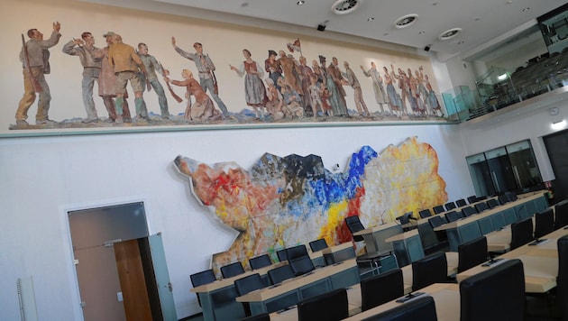 A special state parliament is dedicated to post haggling. (Bild: Uta Rojsek-Wiedergut)