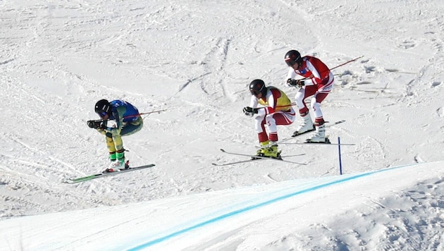 Der Montfoner Fredi Berthold (re.) musste im Achtelfinale dem Deutschen Tobi Müller (li.) und ÖSV-Teamkollegen Tristan Takats den Vortritt lassen. (Bild: REUTERS)