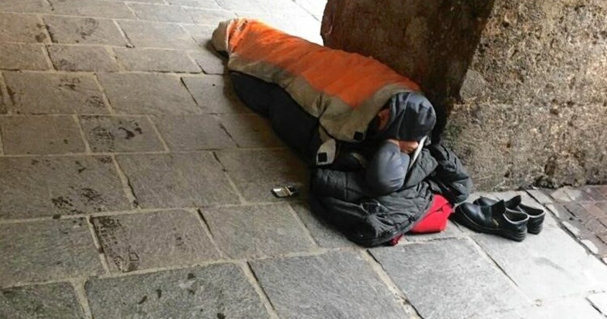 Hilfe Für Obdachlose - Kältetelefon Der Caritas Ab 1. November In ...