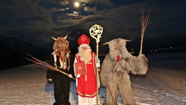 Auch in diesem Jahr muss der Nikolaus mit seinen treuen Begleitern vor der Tür bleiben (Bild: Hörmandinger Reinhard)