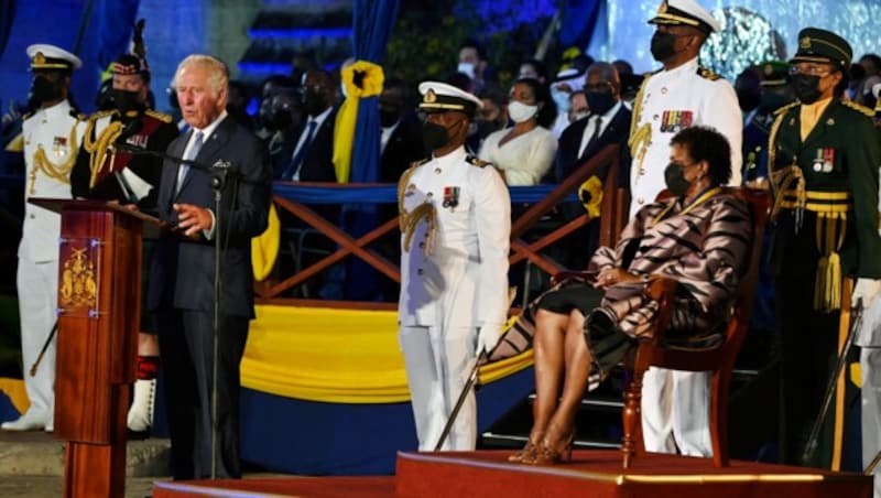 Prinz Charles gratulierte Sandra Mason bei ihrer Amtseinführung. (Bild: 2021 Getty Images)