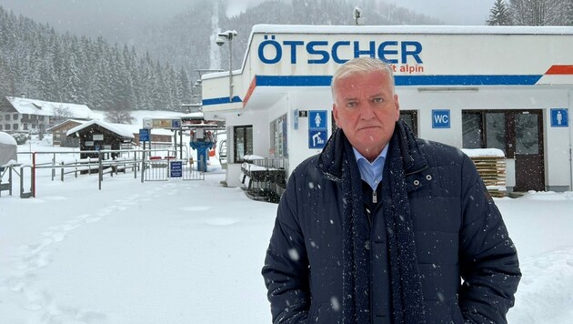 Landesvize Schnabl will, dass das Land die Anteile an den Skiliften in Lackenhof erwirbt. (Bild: SPÖ NÖ)