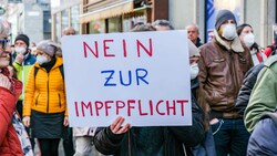 Demo der Impfgegner in Linz im Dezember (Bild: Horst Einöder/Flashpictures)