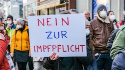 Demo der Impfgegner in Linz im Dezember (Bild: Horst Einöder/Flashpictures)