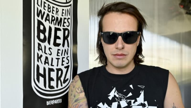 Bierpartei-Politiker, Musiker und Autor Marco Pogo (Bild: APA/HERBERT NEUBAUER)