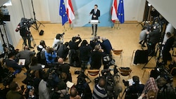 Großes Medieninteresse bei der Rückzugs-Pressekonferenz (Bild: APA/Herbert Neubauer)