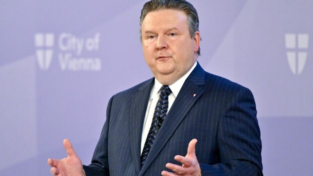 Wiens Bürgermeister Michael Ludwig (SPÖ) (Bild: APA/HERBERT NEUBAUER)