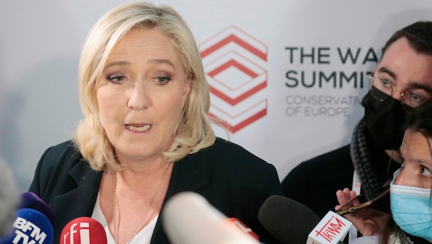 Die französische Rechtspopulistin und Präsidentschaftskandidatin Marine Le Pen (Bild: The Associated Press)