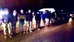 In Neckenmarkt stoppte die Polizei einen Schlepper mit 31 Flüchtlingen im Kastenwagen. (Bild: Christian Schulter)