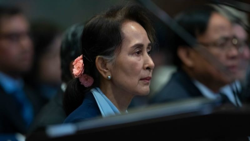 Die Militärregierung wirft Aung San Suu Kyi zahlreiche Vergehen vor. (Bild: AP)