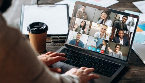 Büroarbeit und Bildung erlebten aufgrund der Corona-Pandemie einen Digitalisierungsturbo. Doch Zoom-Konferenzen können negative Auswirkungen haben, wie Grazer Forscher nun herausfanden. (Bild: ©Kateryna - stock.adobe.com)