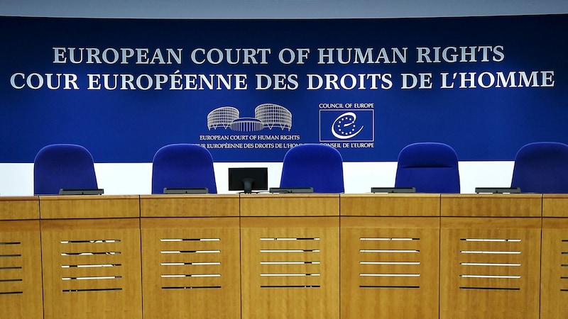 Der Europäische Gerichtshof für Menschenrechte urteilt basierend auf der Europäischen Menschenrechtskonvention und sitzt in Straßburg. (Bild: APA/AFP/FREDERICK FLORIN)