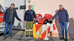 Vbgm. Markus Fantur, Kommandant Thomas Ojster (Feuerwehr St. Egyden) und Bürgermeister Ferdinand Vouk (v.l.). (Bild: Hermann Sobe)