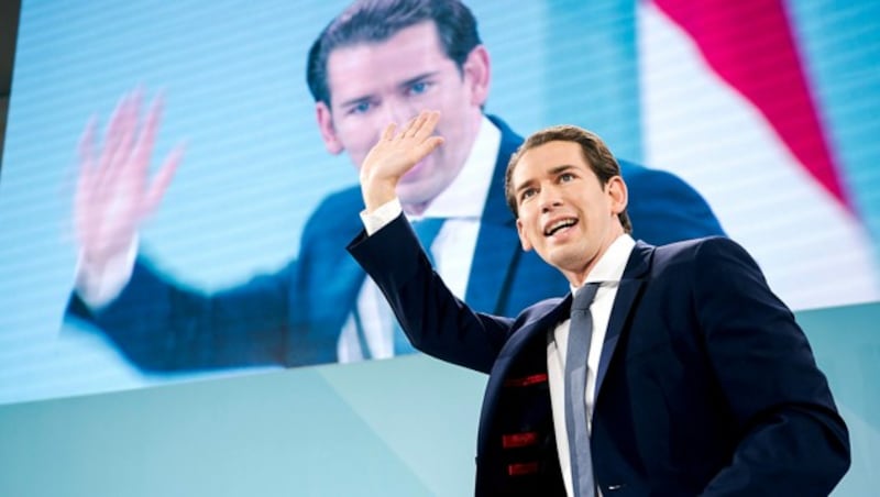 Paradigmenwechsel? Sebastian Kurz wird beim Parteitag der ÖVP in Graz die Blicke auf sich ziehen. Er steht für die Vergangenheit. (Bild: APA/GEORG HOCHMUTH)