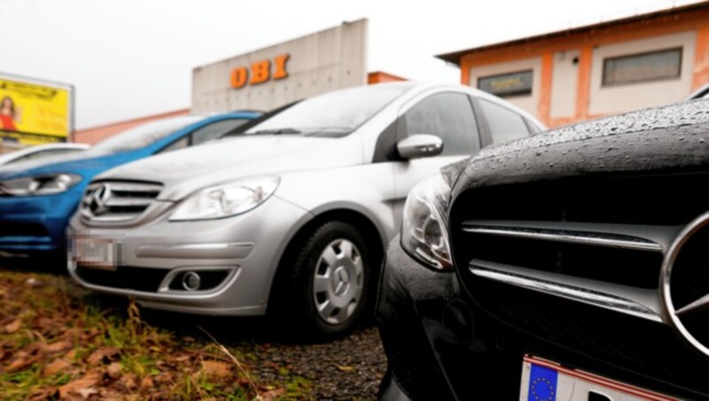 Auch vor den Baumärkten war das eine oder andere Vorarlberger Auto geparkt. (Bild: Mathis Fotografie, Krone KREATIV)