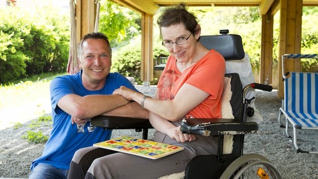 Dank Unterstützung durch Wohn- und Freizeitassistenz ist Wohnen im eigenen Zuhause für Menschen mit Behinderung gut möglich. (Bild: Jugend am Werk Steiermark)