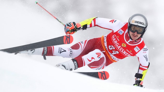 Der Mellauer Patrick Feurstein nahm in Val d‘Isère volles Risiko und schaffte als 25. den Sprung ins Finale. (Bild: REUTERS)