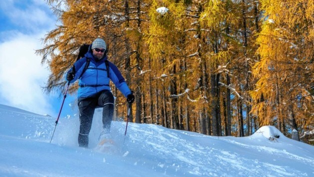 Erstmals lädt der Geopark-Karawanken zu Schneeschuh-Sonnenaufgangswanderungen im Winter ein. Gute Ausrüstung und warme Kleidung sind gefragt. Die Schneeschuhe können auch ausgeliehen werden. (Bild: Geopark Karawanken)