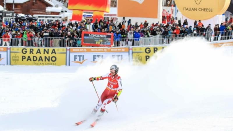 Was seine Zeit im zweiten Lauf von Val d‘Isère wert sein würde, war Patrick Feurstein bei der Zieldurchfahrt am Samstag noch nicht bewusst. (Bild: GEPA pictures)