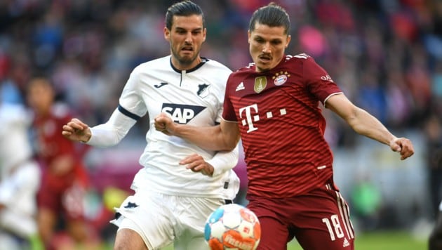 Spielt Florian Grillitsch, hier im Duell mit Bayerns Marcel Sabitzer, bald für den AS Rom? (Bild: ANDREAS GEBERT / REUTERS / picturedesk.com)