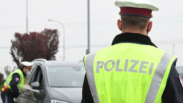 Gegen einen Salzburger Polizisten (Symbolbild) wurde jetzt Anklage erhoben (Bild: Huber Patrick)