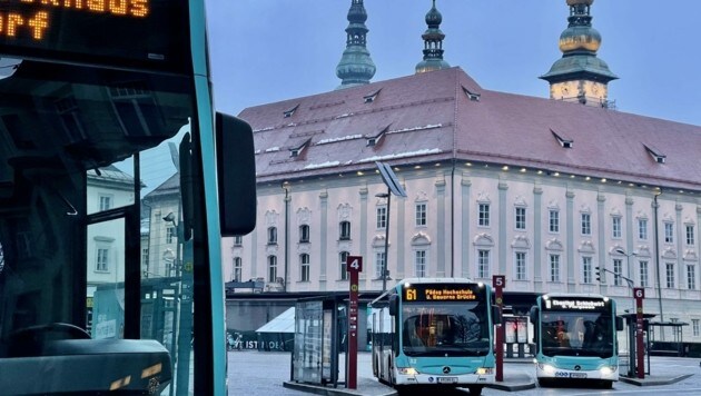 Trotz zwei neuer Verbindungen orten Kritiker im Busverkehr der Stadt Verschlechterungen (Bild: Hronek Eveline)