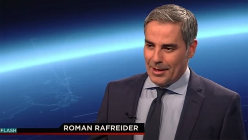 Roman Rafreider sorgte mit einem recht schrägen Auftritt für Aufsehen - sprach danach aber von familiären Hintergründen. (Bild: Screenshot: ORF/YouTube)