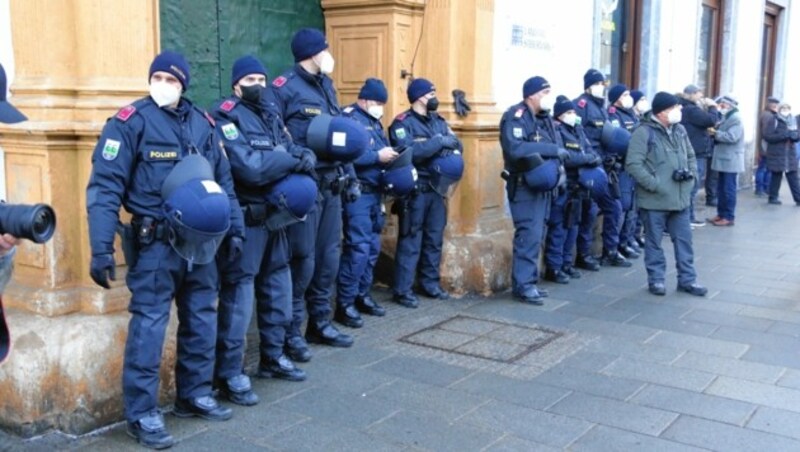 Polizei in der Herrengasse (Symbolbild) (Bild: Christian Jauschowetz)