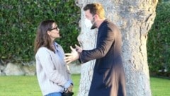 Jennifer Garner und ihr Ex-Mann Ben Affleck wurden gesehen, wie sie vor der Schule ihrer gemeinsamen Kinder sehr emotional über etwas sprechen. (Bild: www.photopress.at)