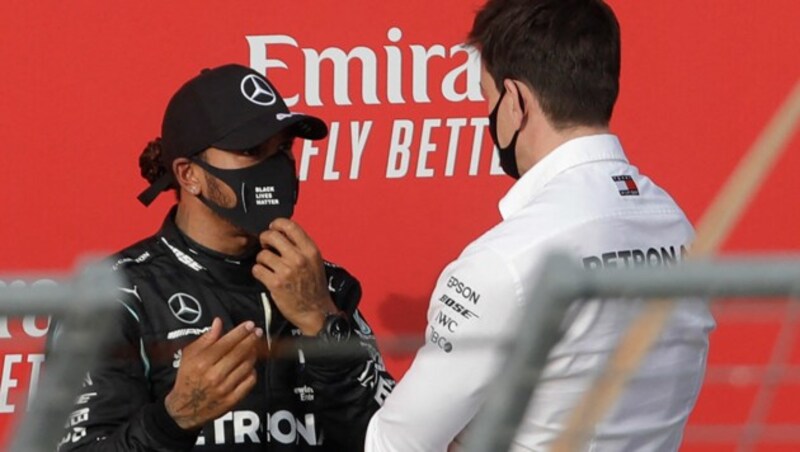 Lewis Hamilton (li.), Toto Woff (Bild: APA/AFP/POOL/Luca Bruno)