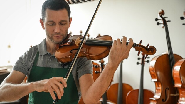 Geigenbaumeister Alexander Schütz (Bild: Wenzel Markus)