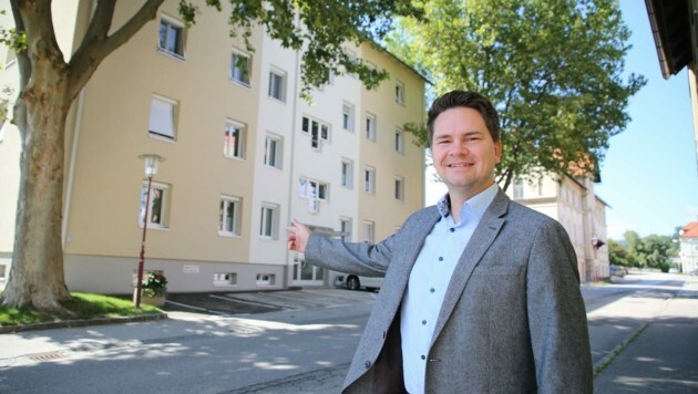 Wohnungsstadtrat Jöbstl treibt die Sanierungsoffensive voran. (Bild: Hronek Eveline)