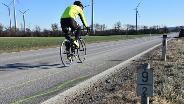 Die Unfallstelle auf der L 157 (Bild: Monatsrevue/Lenger Thomas)