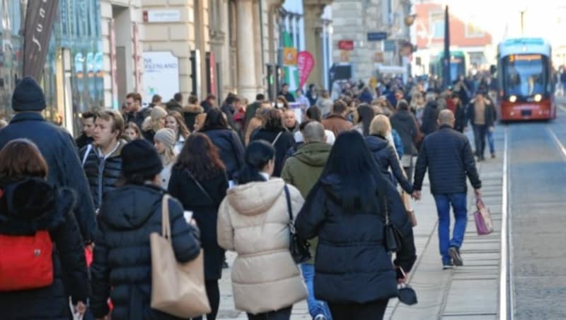 Einkaufssonntag in der Grazer Herrengasse (Bild: Christian Jauschowetz)