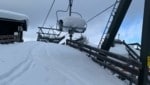Schnee liegt genug im Gasteinertal. Die Lifte am Graukogel fahren dennoch bis auf Weiteres nicht. Laut Bergbahnen fehlt derzeit schlicht das Personal. Viele Einheimische fürchten jetzt das Aus für die Skilifte. (Bild: zVg)