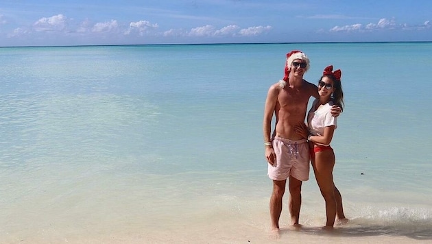 Wie eine Postkarte: Nico Wimmer und Pia machen auch am Strand von Punta Cana eine überaus gute Figur. (Bild: ZVG)