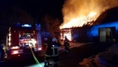 Die Flammen breiteten sich rasch aus. (Bild: Freiwillige Feuerwehr Kemeten)