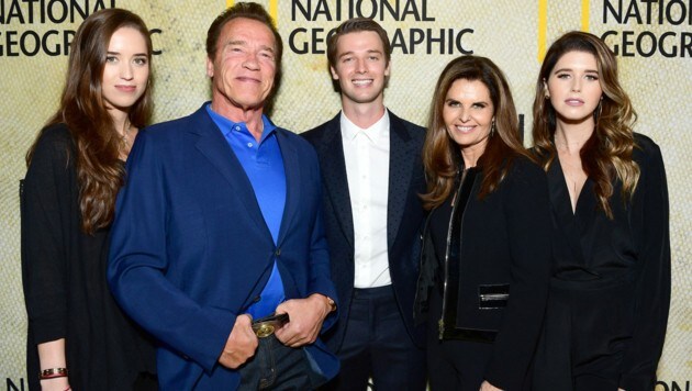 Arnold Schwarzenegger mit seinen Töchtern Christina und Katherine, Sohn Patrick sowie Maria Shriver bei einer Filmpremiere 2017 (Bild: 2017 Getty Images)