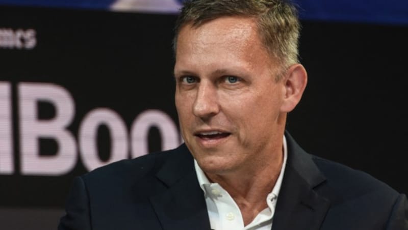 Der US-Milliardär Peter Thiel wurde als Mitgründer des Bezahldienstes PayPal reich und gilt als geschickter Investor. Seine Ansichten und die Geschäftsmodelle mancher seiner Unternehmen sind aber höchst umstritten. (Bild: APA/AFP/Getty Images/Stephanie Keith)